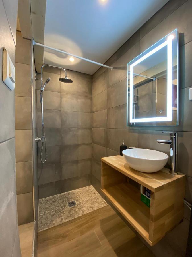 Magnifique Studio Hyper Centre Plage Et Commerce Сен-Жан-де-Люз Экстерьер фото